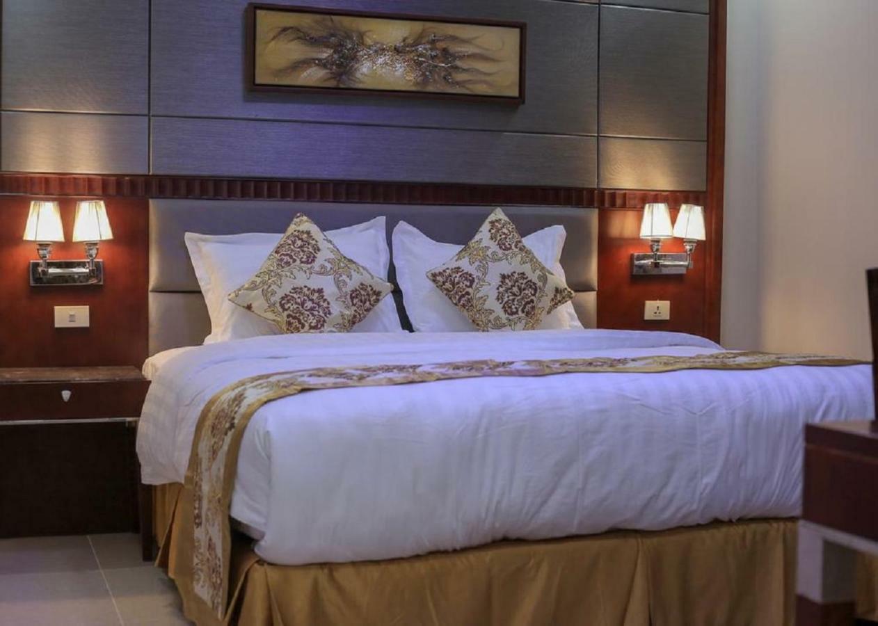 The 40Th Pearl Hotel Suites Djedda Buitenkant foto