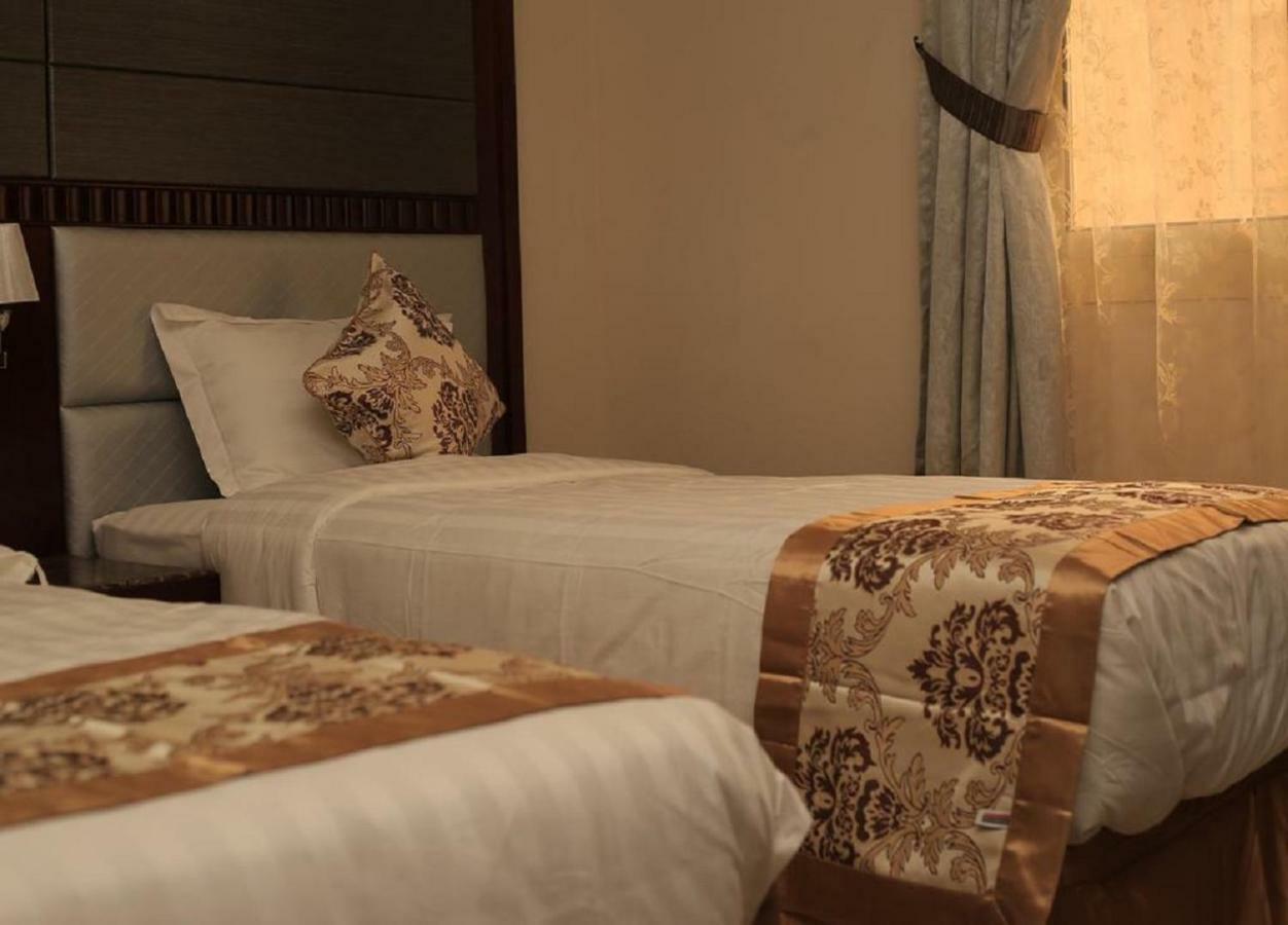 The 40Th Pearl Hotel Suites Djedda Buitenkant foto